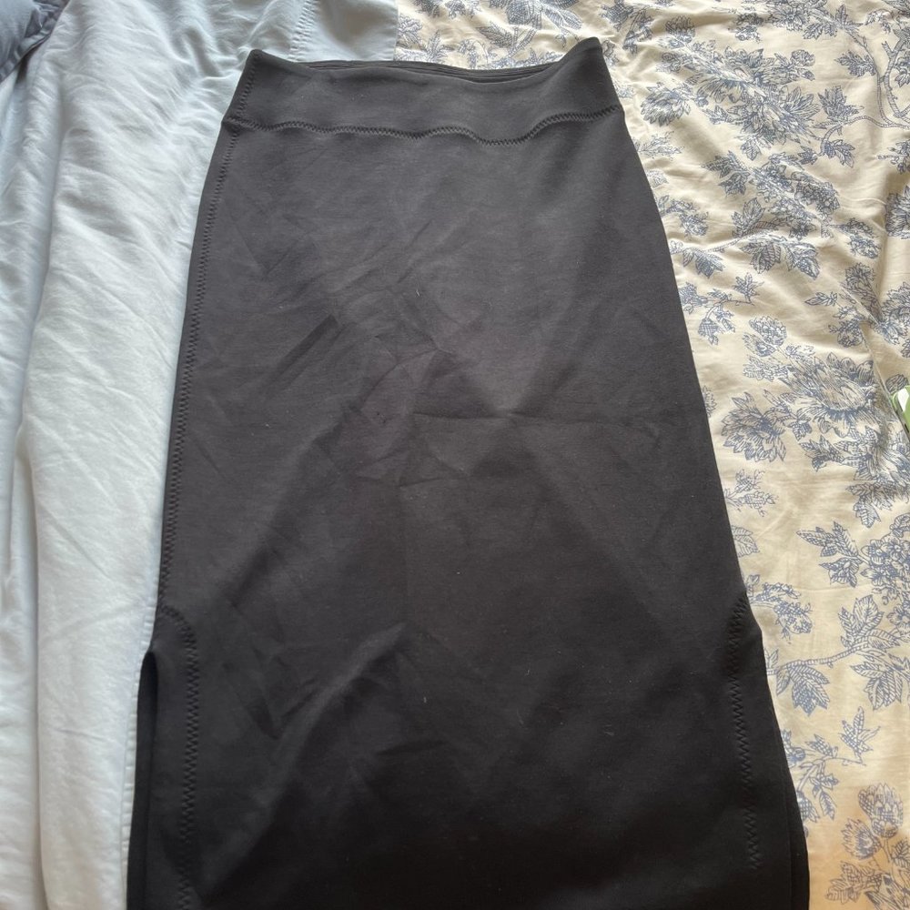 Spanx AirEssentials Midi Skirt